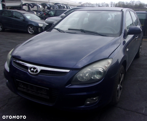 MASKA HYUNDAI I30 I 07-10r