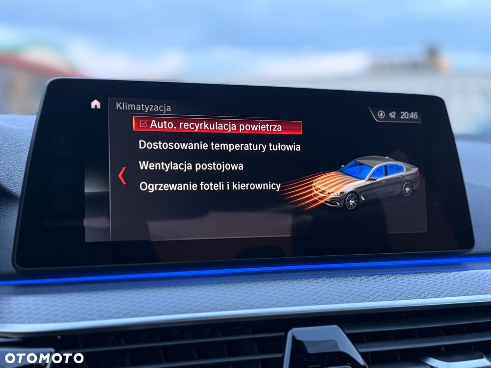 BMW Seria 5 520d M Sport - 39