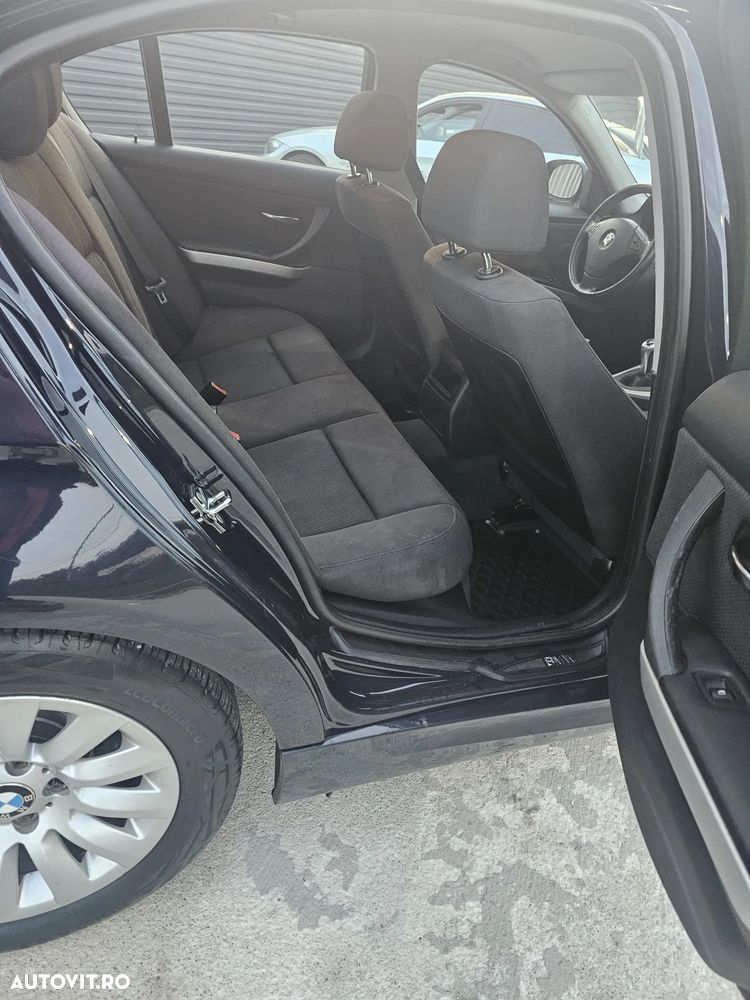 BMW Seria 3 318d DPF - 15