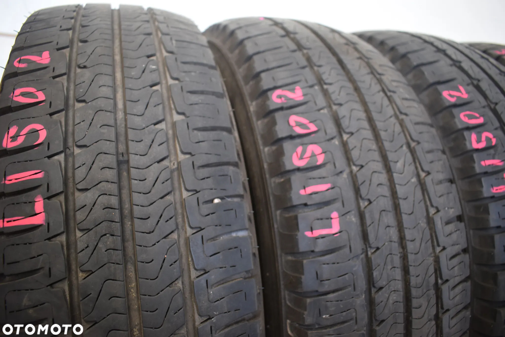 R16C 225/75 Michelin Agilis Camping Cena za komplet - 2