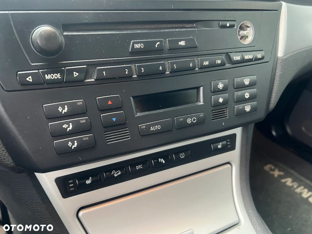 BMW X3 sDrive18d - 12