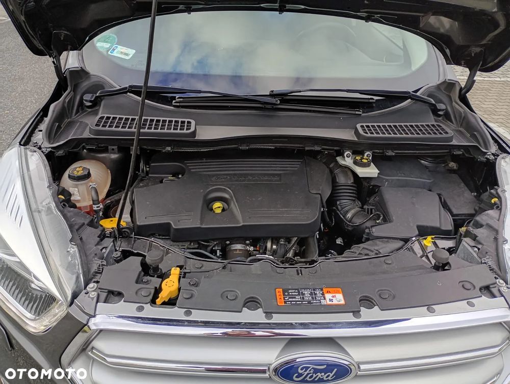 Ford Kuga 2.0 TDCi 4x4 Titanium - 39