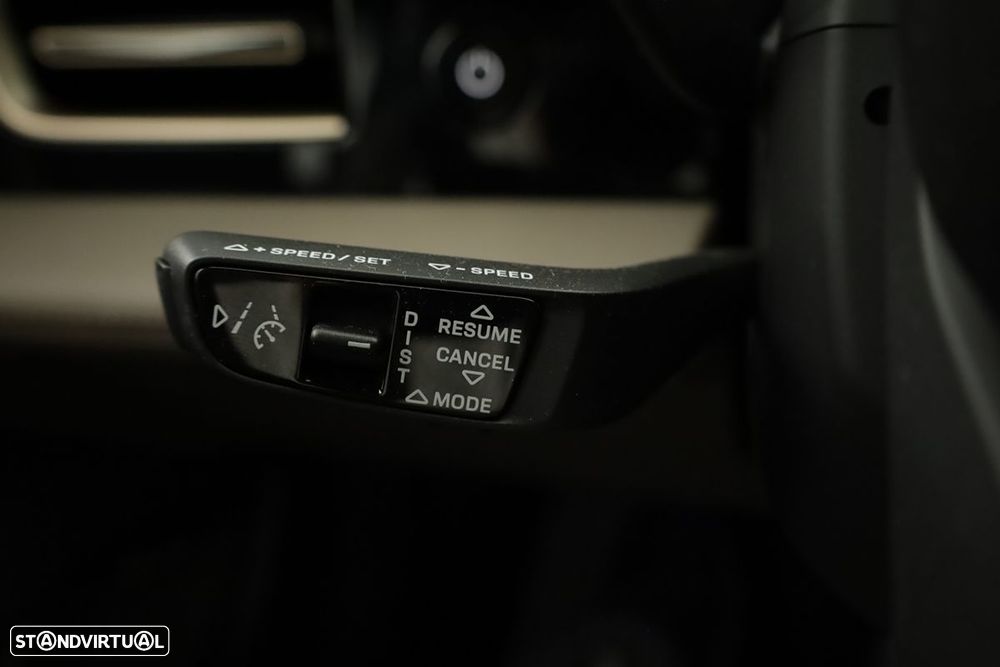 Porsche Taycan Cross Turismo 4S - 21