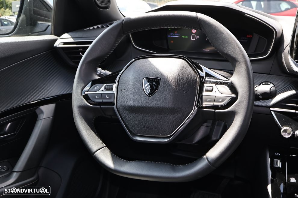 Peugeot e-2008 54 kWh Allure - 10