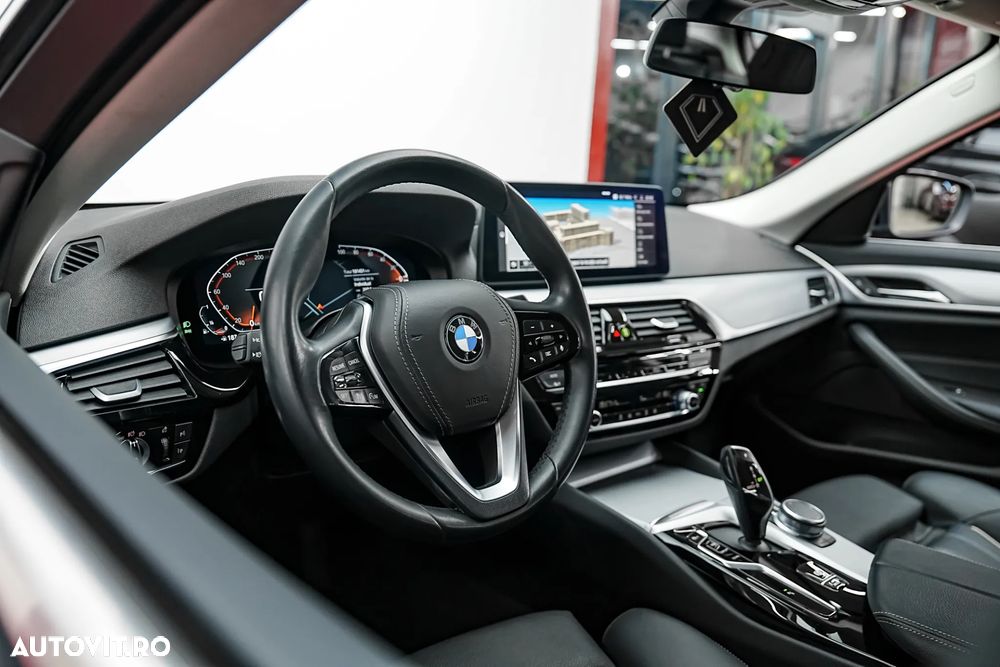 BMW Seria 5 520i Aut. Sport Line - 12