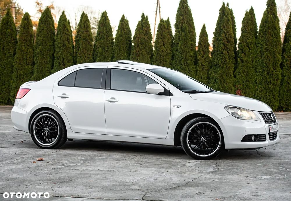 Suzuki Kizashi 2.4 4x4 CVT Sport - 3