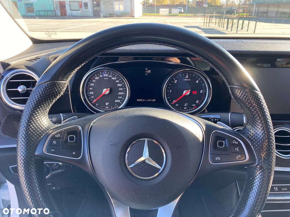 Mercedes-Benz Klasa E 220 d 9G-TRONIC - 10