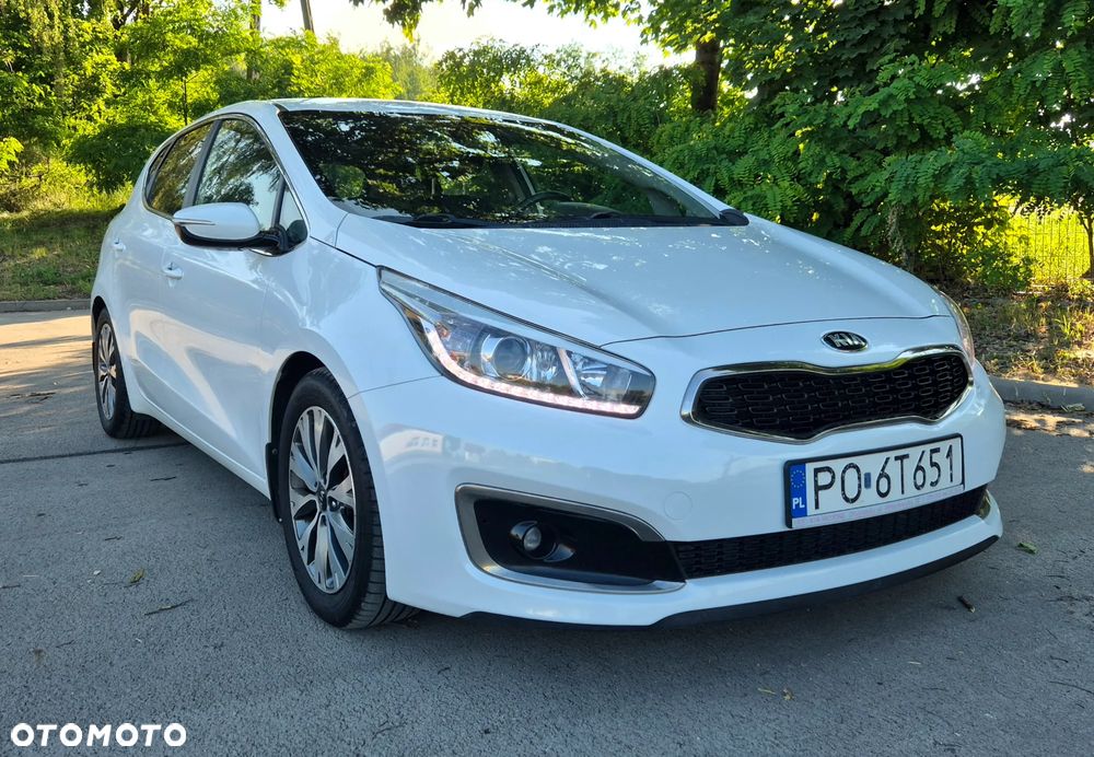 Kia Ceed 1.6 GDI Business Line - 1