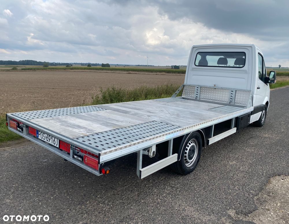 Mercedes-Benz Sprinter - 5
