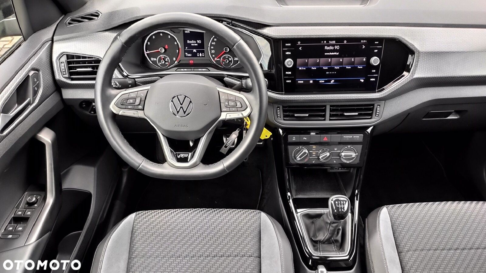 Volkswagen T-Cross - 8