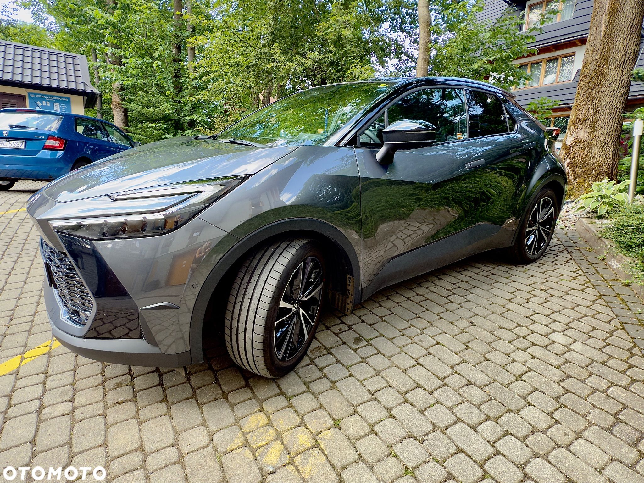 Toyota C-HR 2.0 Hybrid Dynamic Force Executive - 1