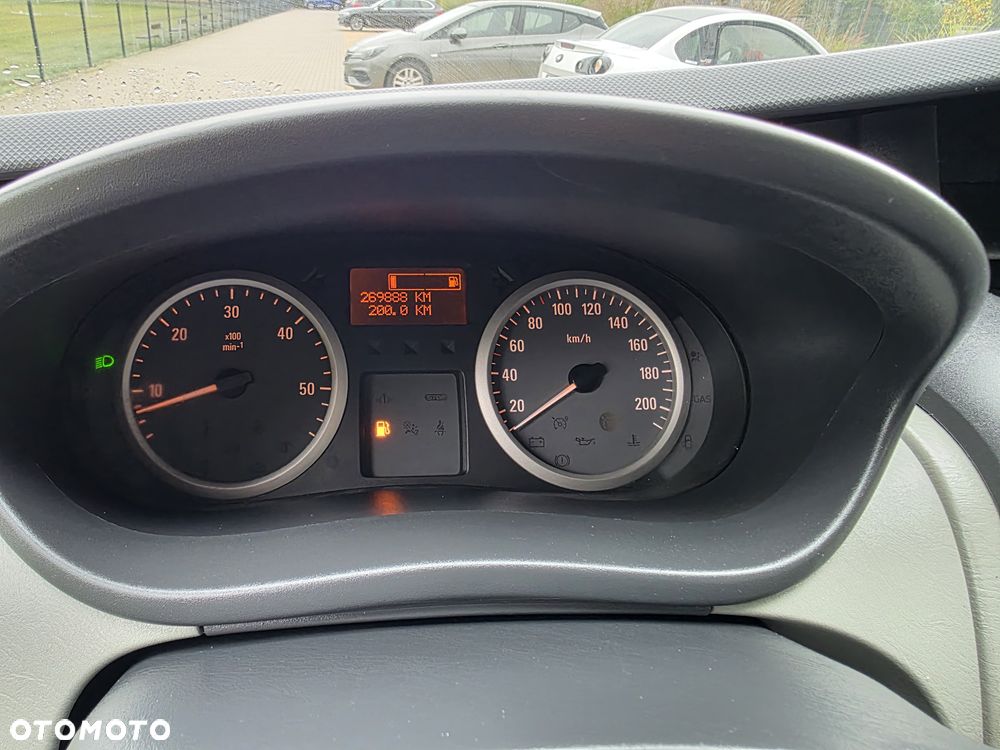 Opel Vivaro - 21