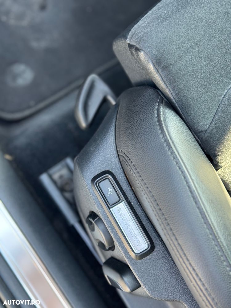 Volkswagen Passat 2.0 TDI DSG (BlueMotion Technology) Trendline - 13