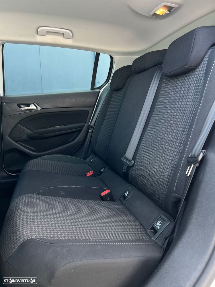 Peugeot 308 1.5 BlueHDi Active - 11