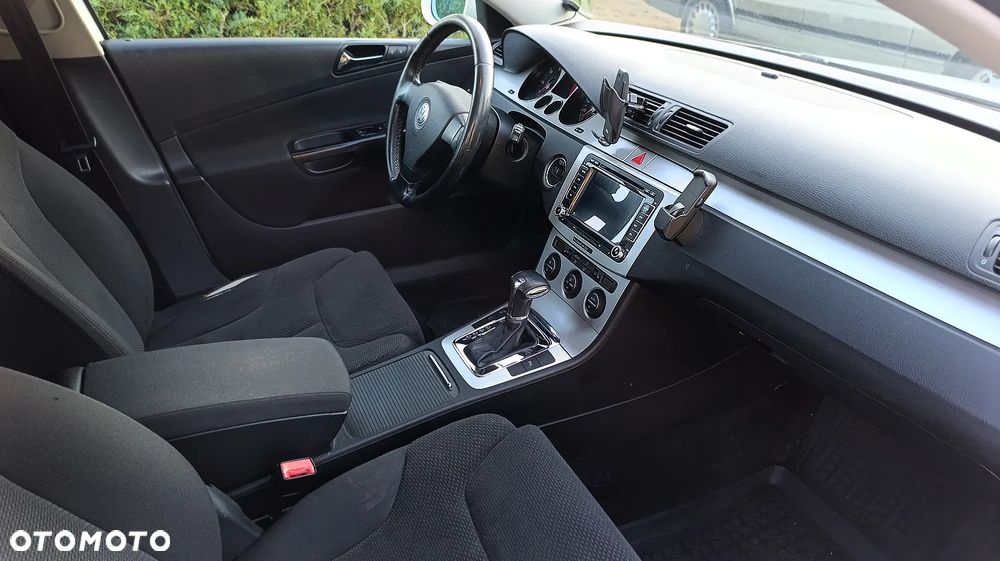Volkswagen Passat 2.0 TDI DSG Comfortline - 6