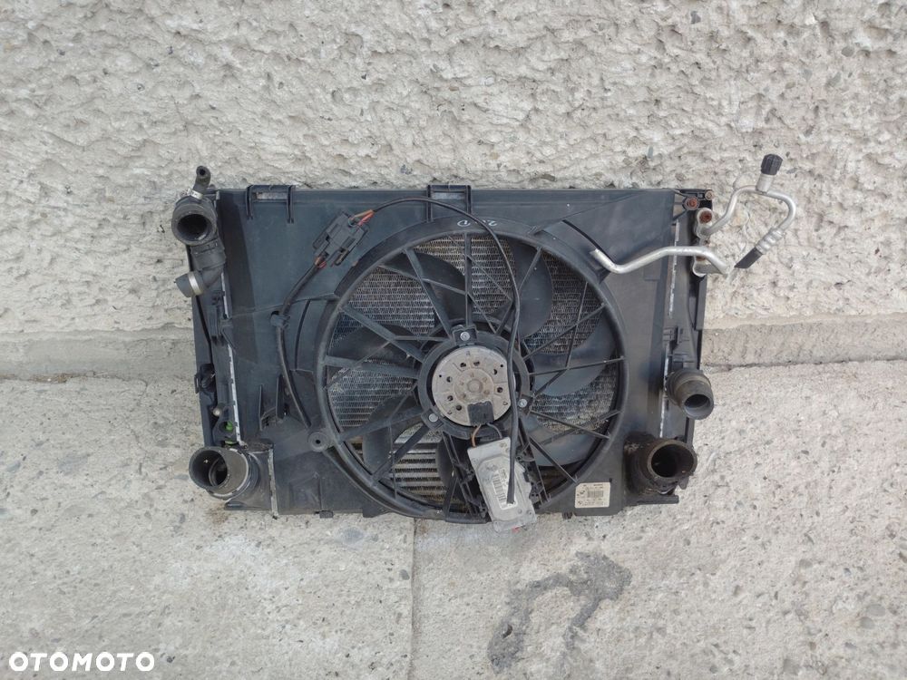 CHŁODNICA WODY 2.0D BMW E90 E91 - 4