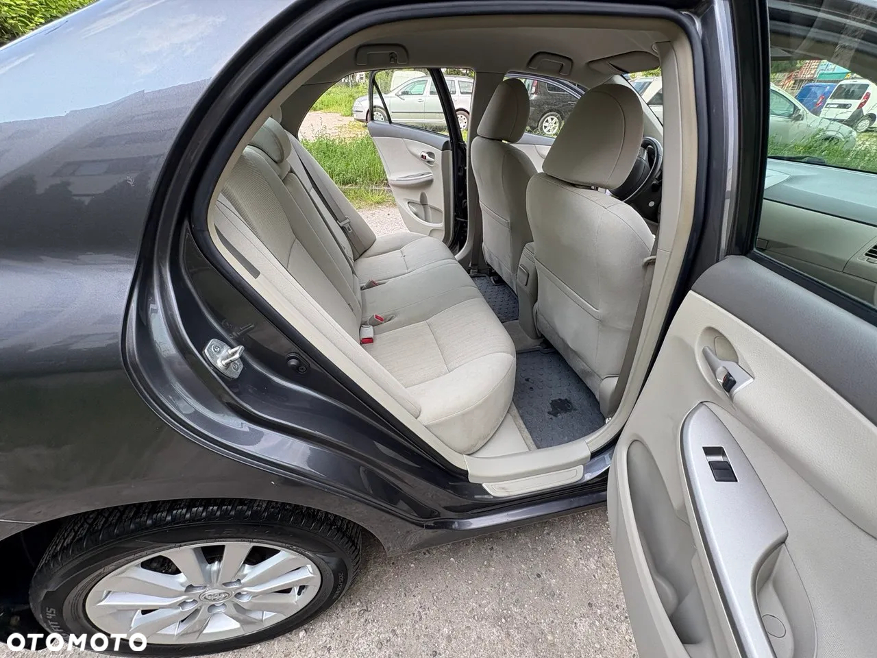 Toyota Corolla 1.6 VVT-i Luna - 6