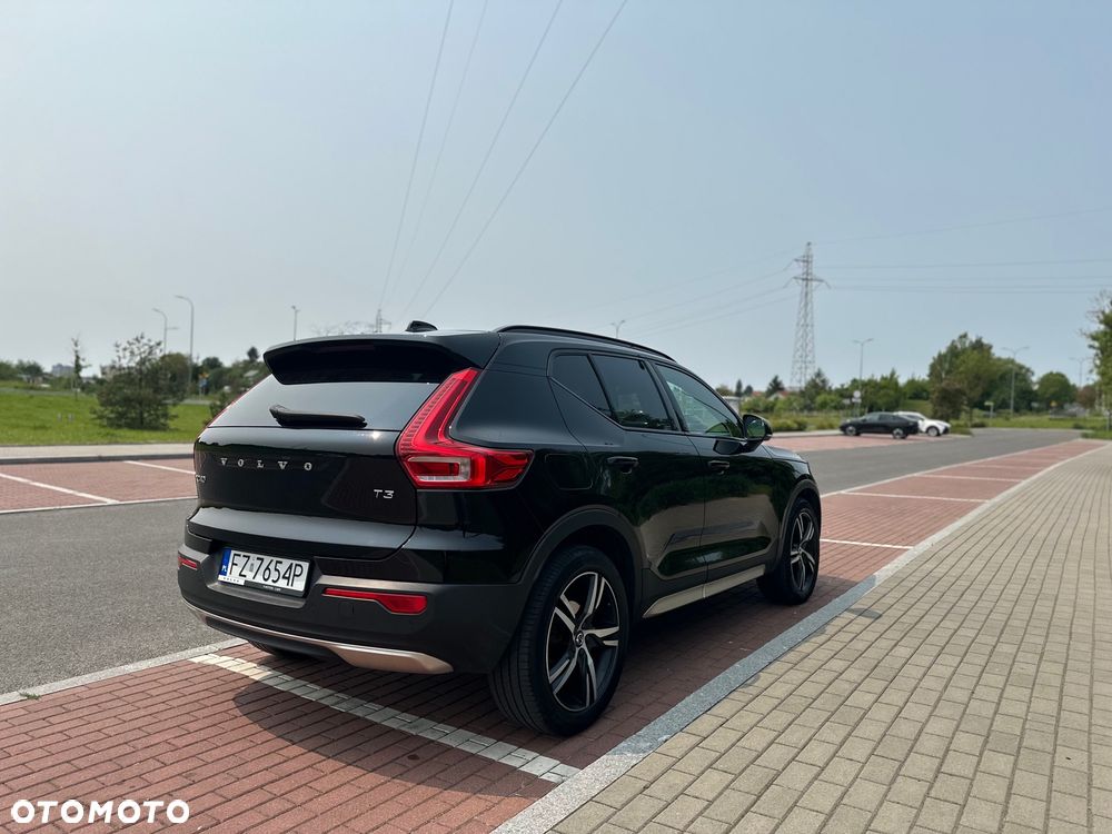 Volvo XC 40 T3 R-Design - 5