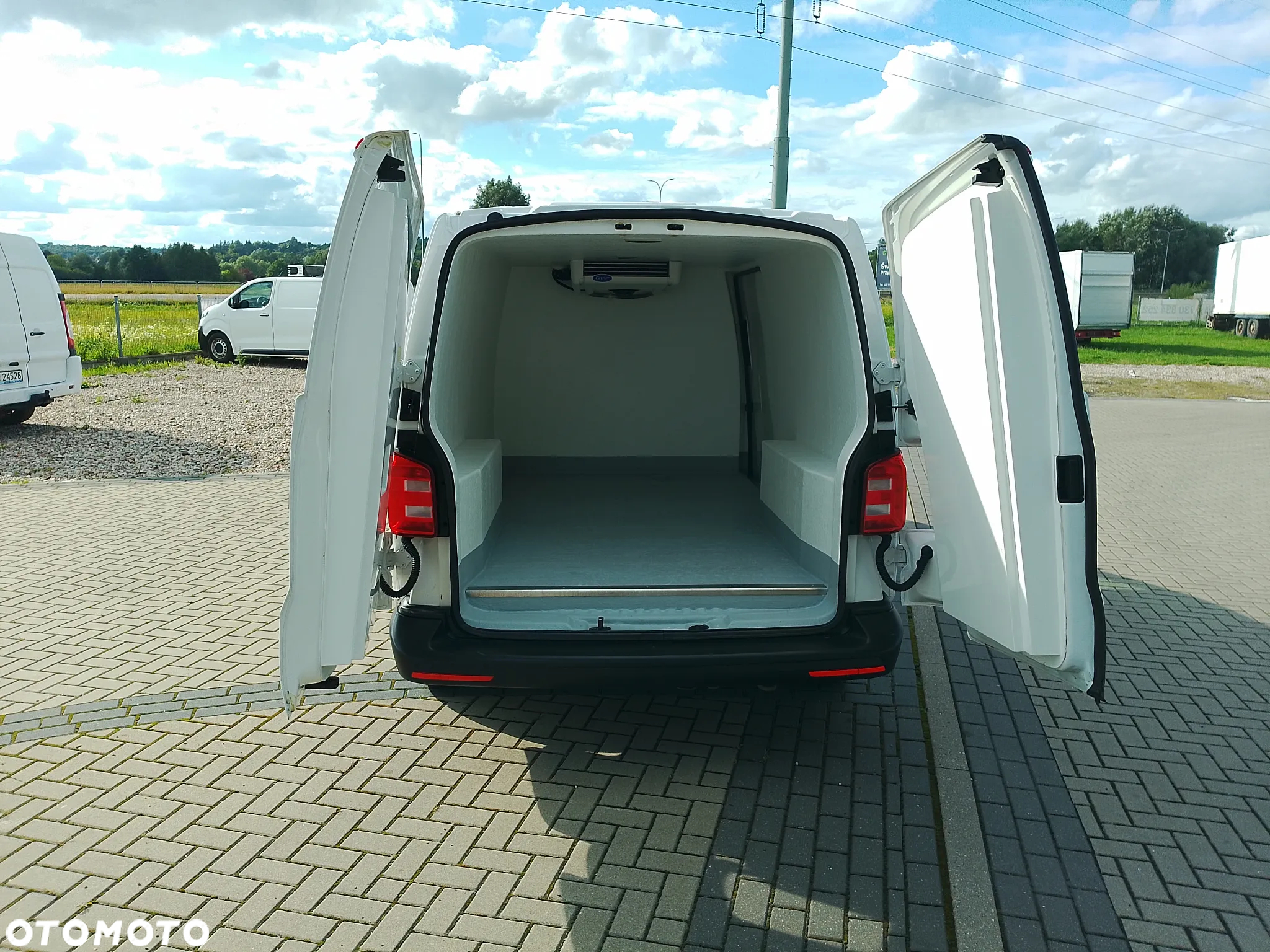 Volkswagen Transporter T6 L2 Maxi Long Salon PL Izoterma Chłodnia Mroźnia do lodów minus 20 stopni 3os 3Epal - 13