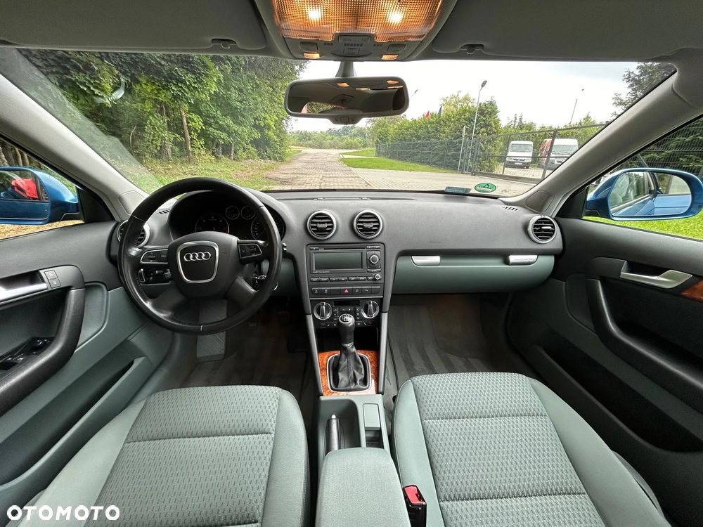 Audi A3 2.0 TDI DPF Ambiente - 5