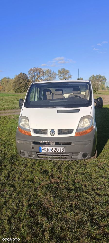 Renault Trafic - 1