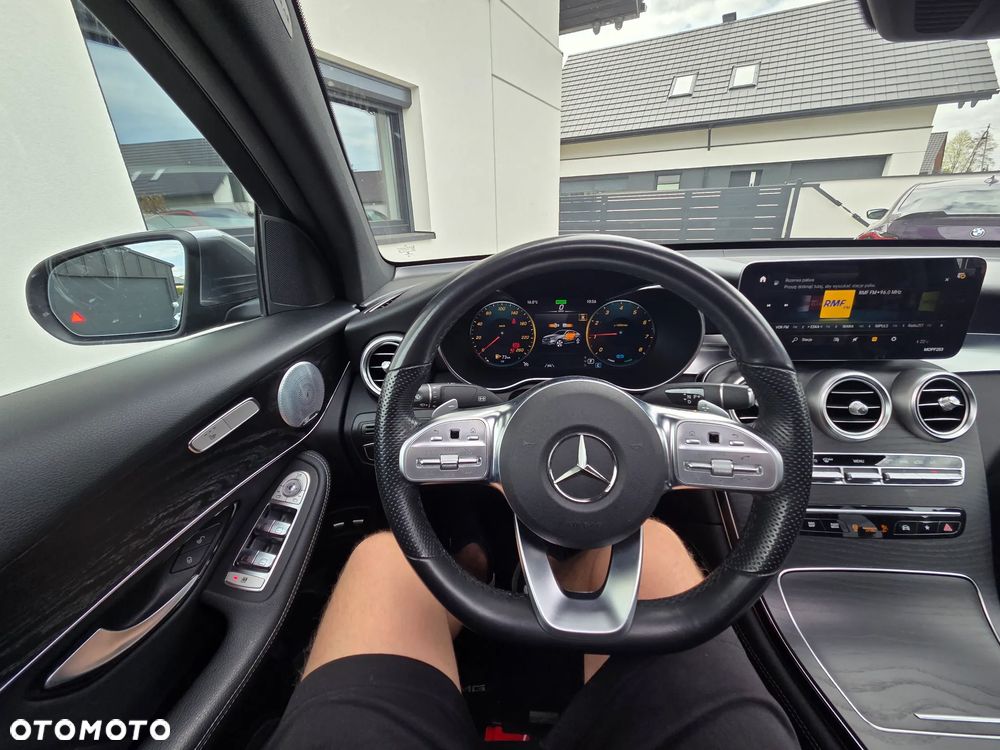 Mercedes-Benz GLC 200 4Matic 9G-TRONIC AMG Line Plus - 31