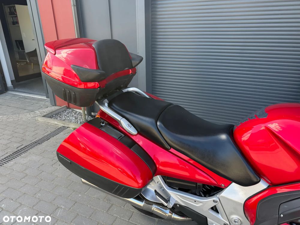 Honda ST - 19