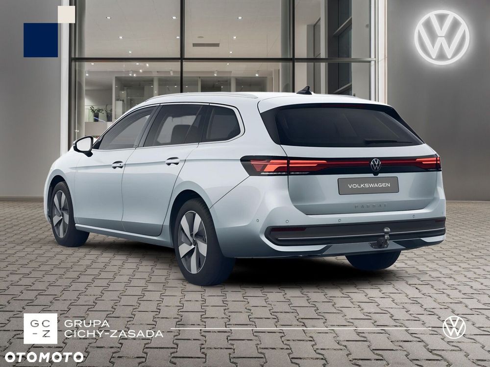 Volkswagen Passat - 4