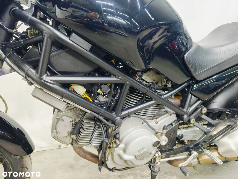 Ducati Monster - 21