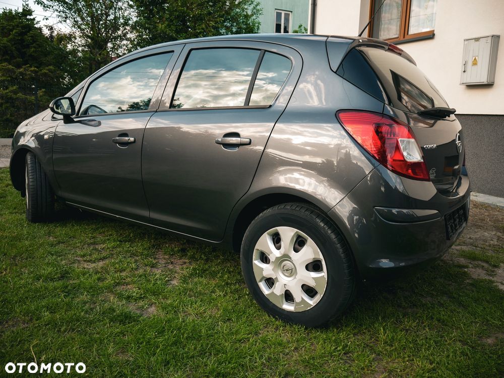 Opel Corsa 1.4 16V Sport - 12