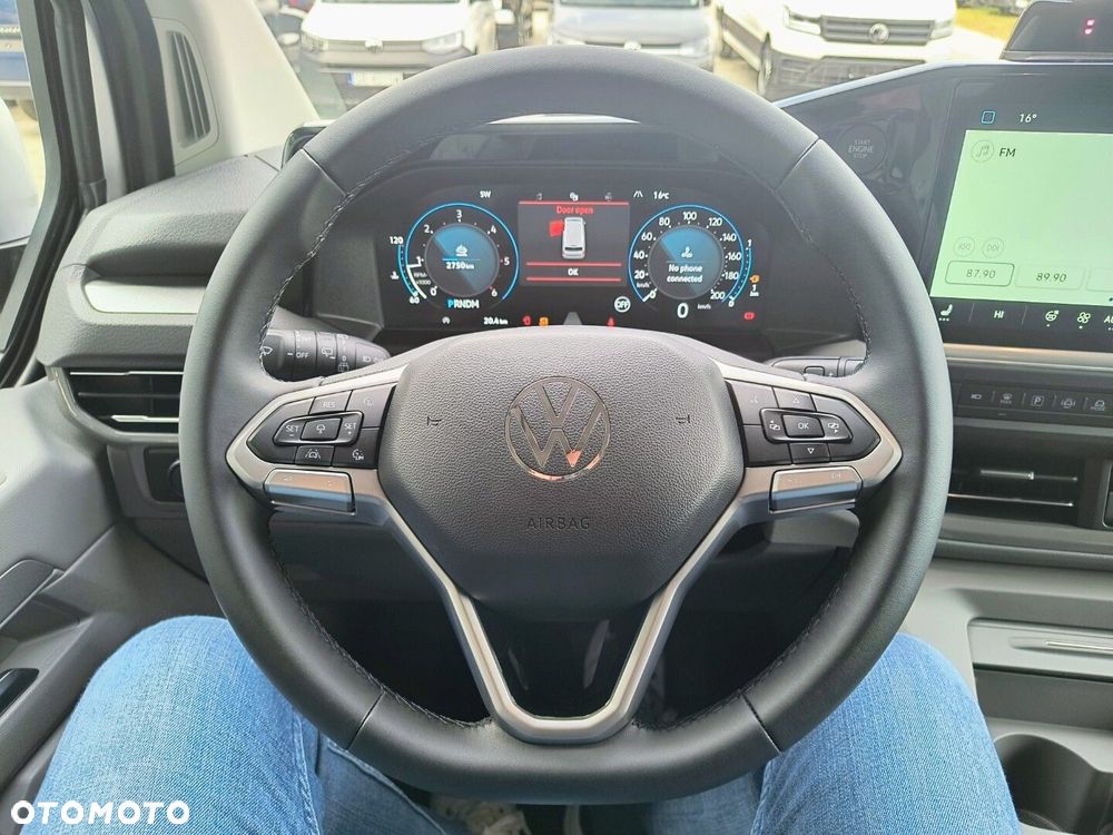 Volkswagen Caravelle - 17