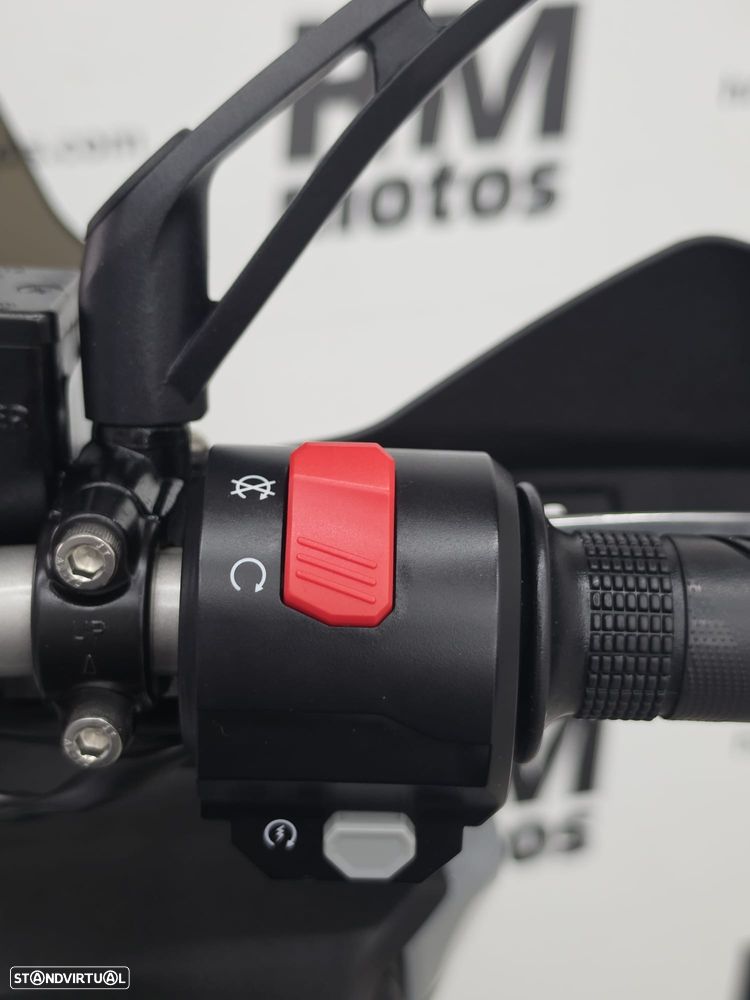 Sym ADX 300 - 18 MESES DE GARANTIA - 11