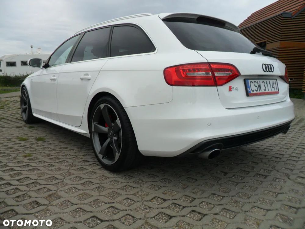 Audi A4 Avant 1.8 TFSI S line Sportpaket - 13