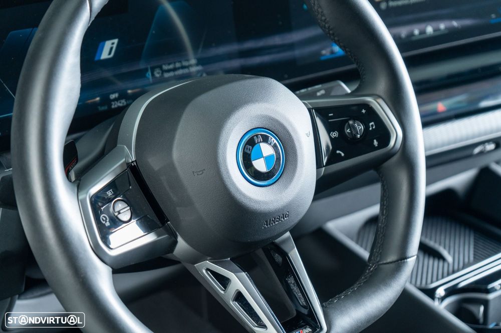 BMW i5 eDrive40 Pack Desportivo M - 26