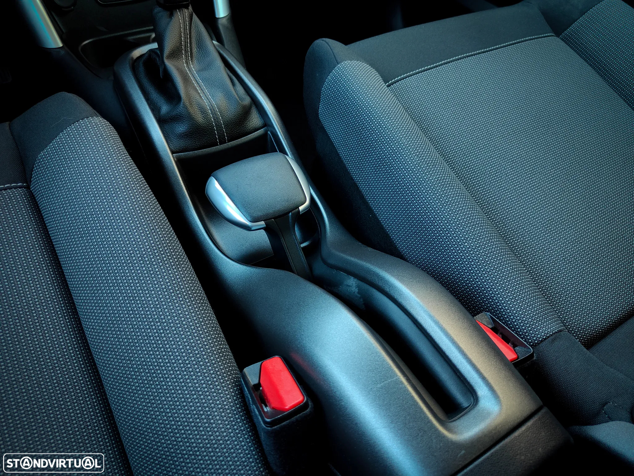Citroën C3 Aircross 1.2 PureTech Shine EAT6 - 37