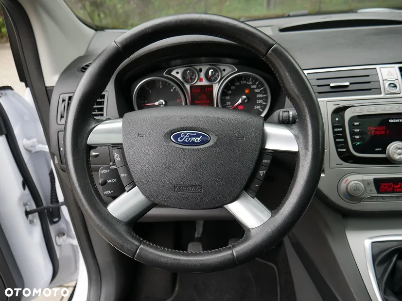 Ford Kuga 2.0 TDCi 4WD Titanium - 13