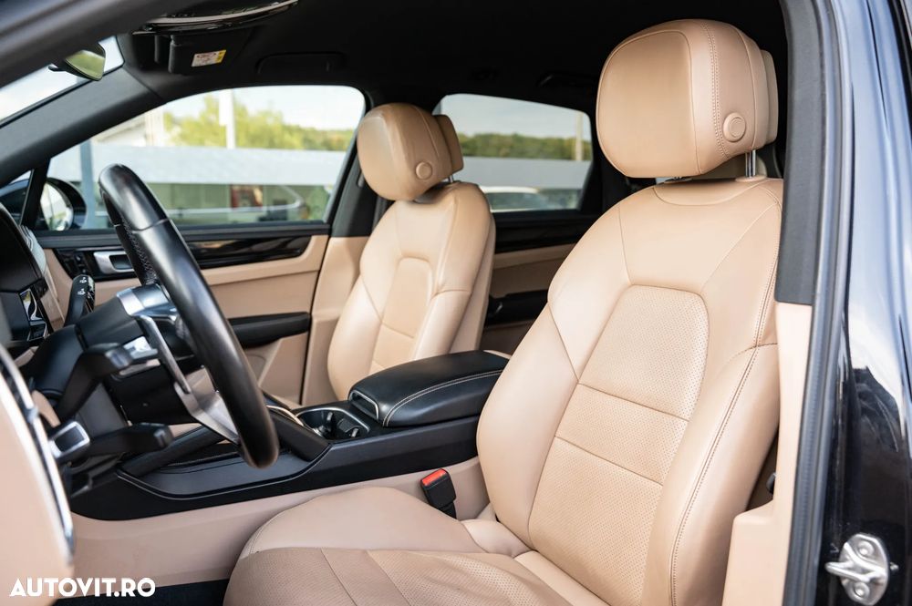 Porsche Cayenne Tiptronic S - 6