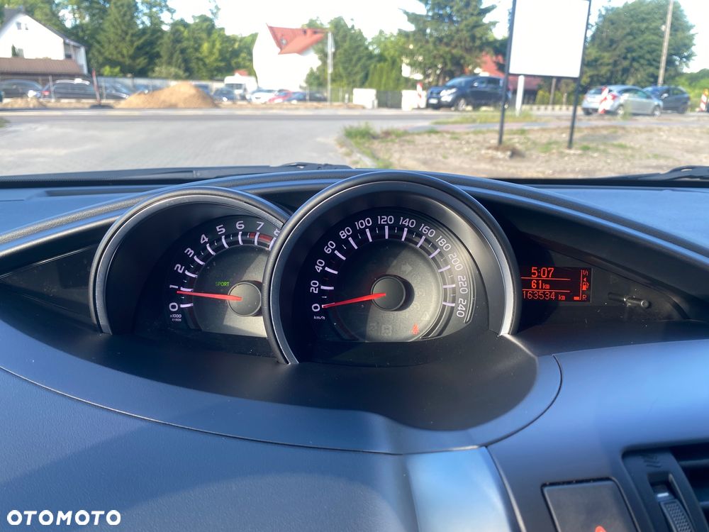 Toyota Verso 1.8 Prestige EU5 MS - 11