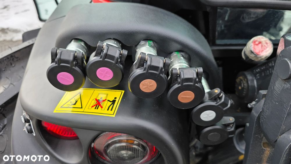 ANTONIO CARRARO TR 8900 TR 8900 silnik KUBOTA Obrotowy Fotel ! Skrzynia bezstopniowa TONY - 21