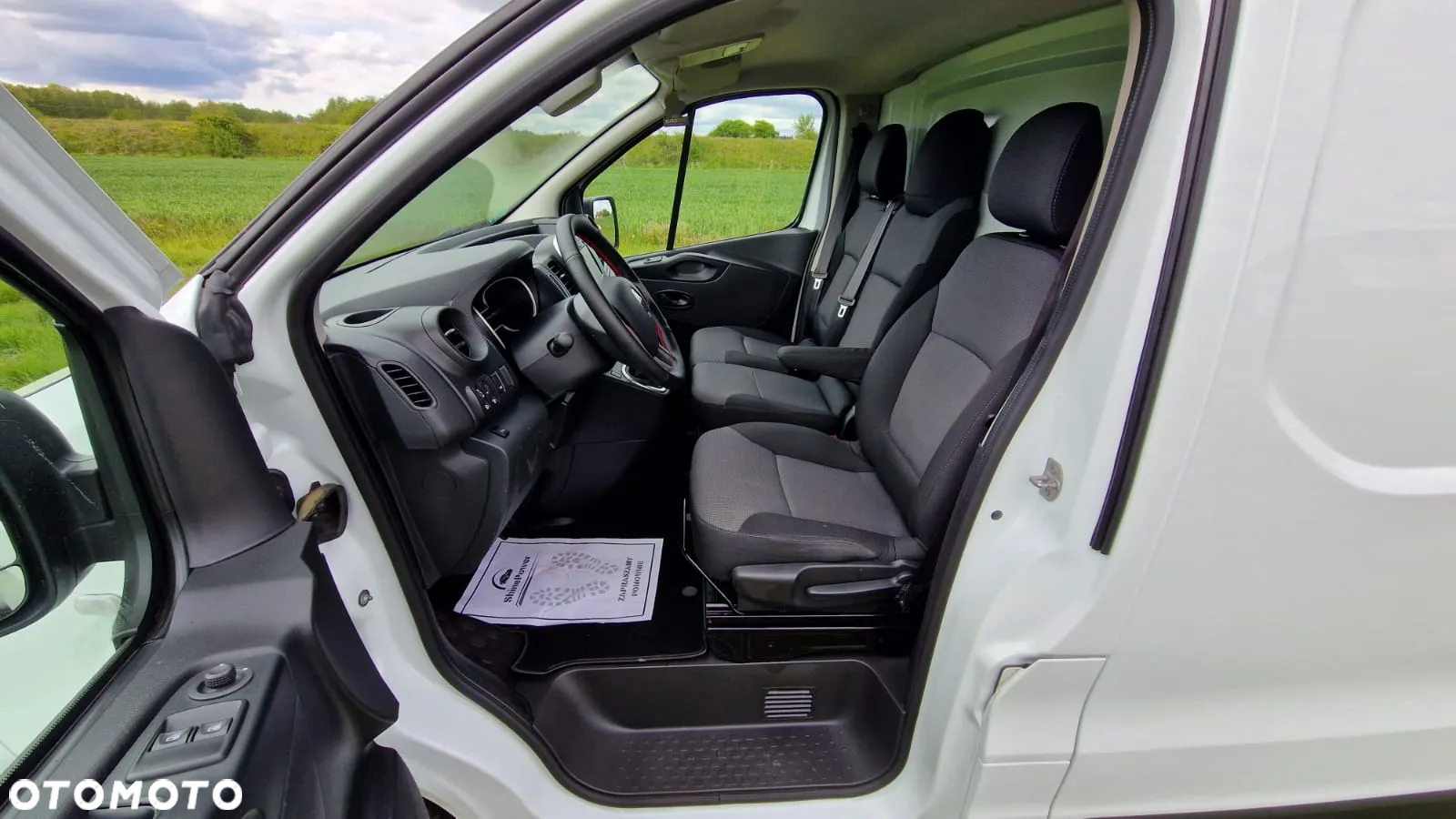 Renault Trafic - 16