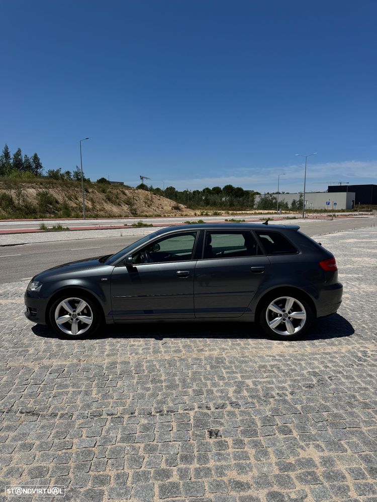 Audi A3 Sportback 1.6 TDI DPF S line Sport Pack - 3