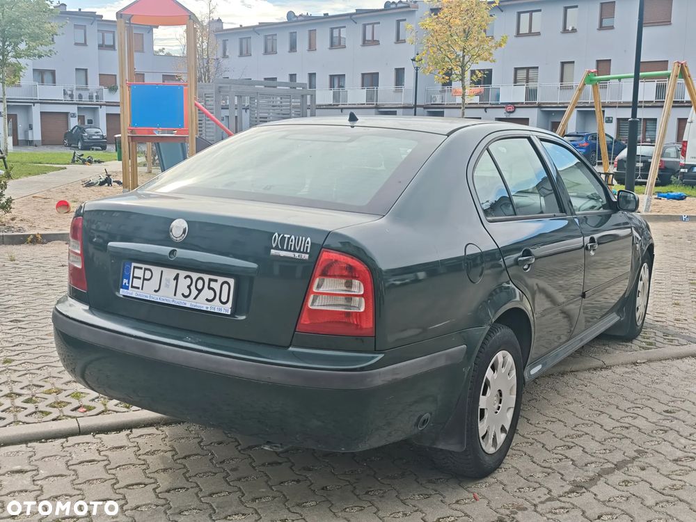 Skoda Octavia 1.6 GLX - 7
