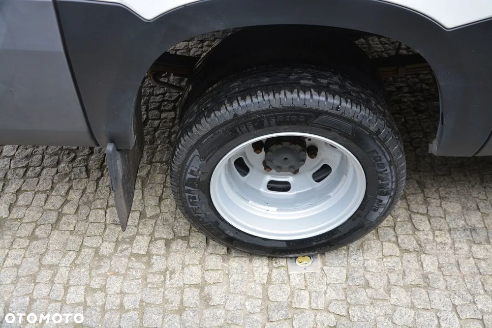Iveco Daily 35C14 - 8