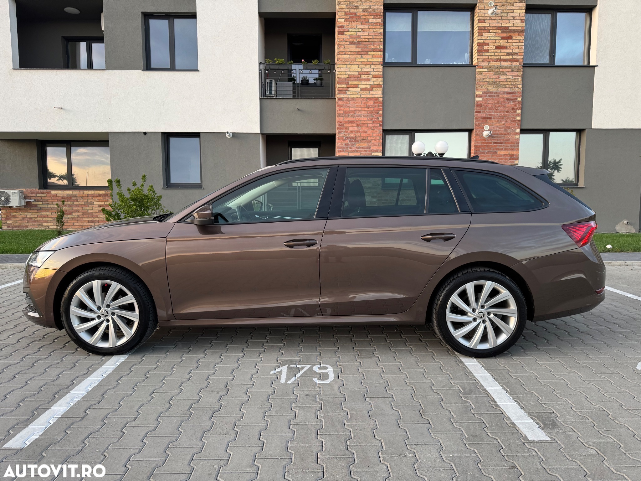 Skoda Octavia 2.0 TDI DSG Style - 5