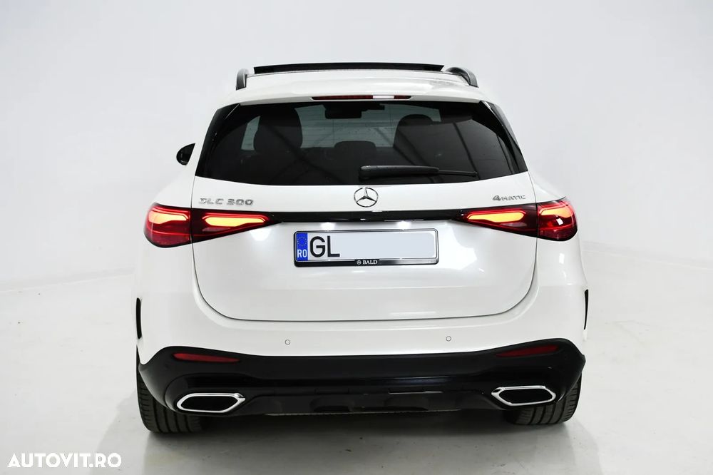Mercedes-Benz GLC 300 4MATIC MHEV - 4