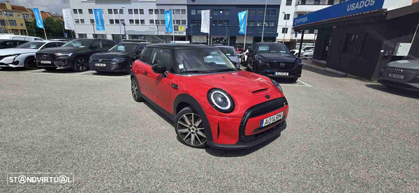 MINI 3 Portas Cooper SE Premium Extra Classic
