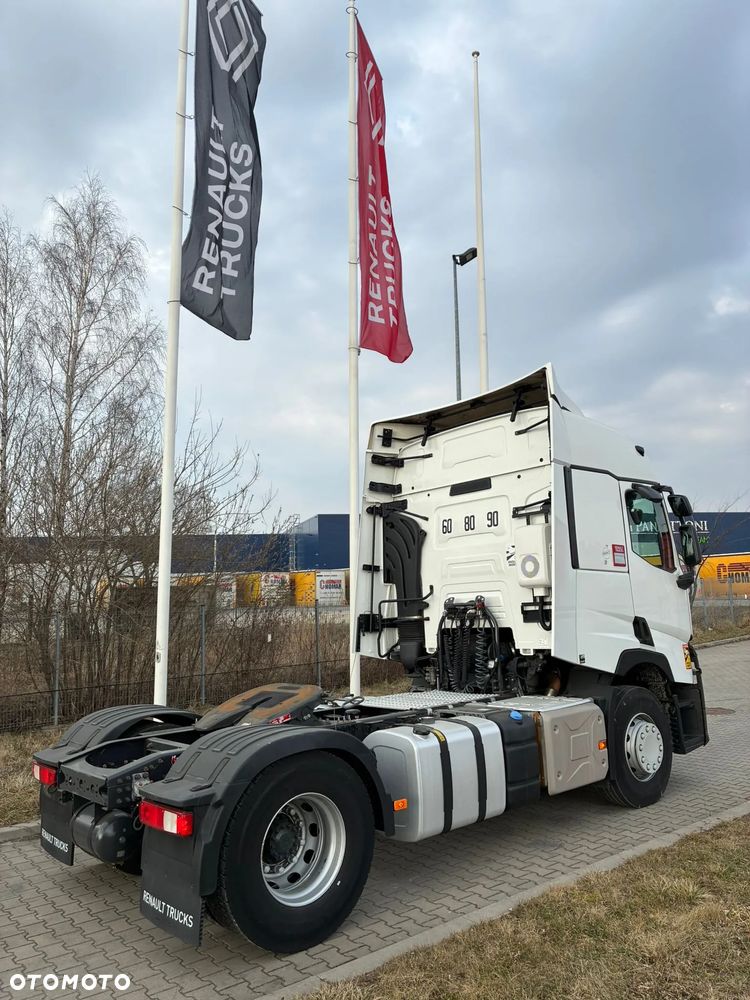 Renault T480 Sleeper Cab - 2