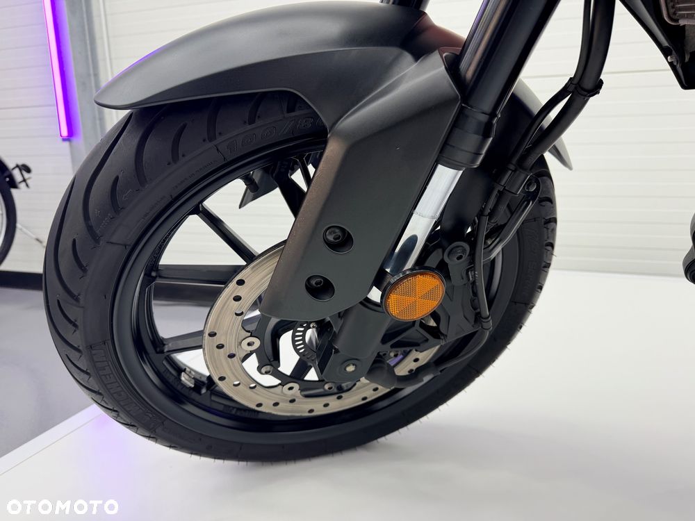 Yamaha MT - 17