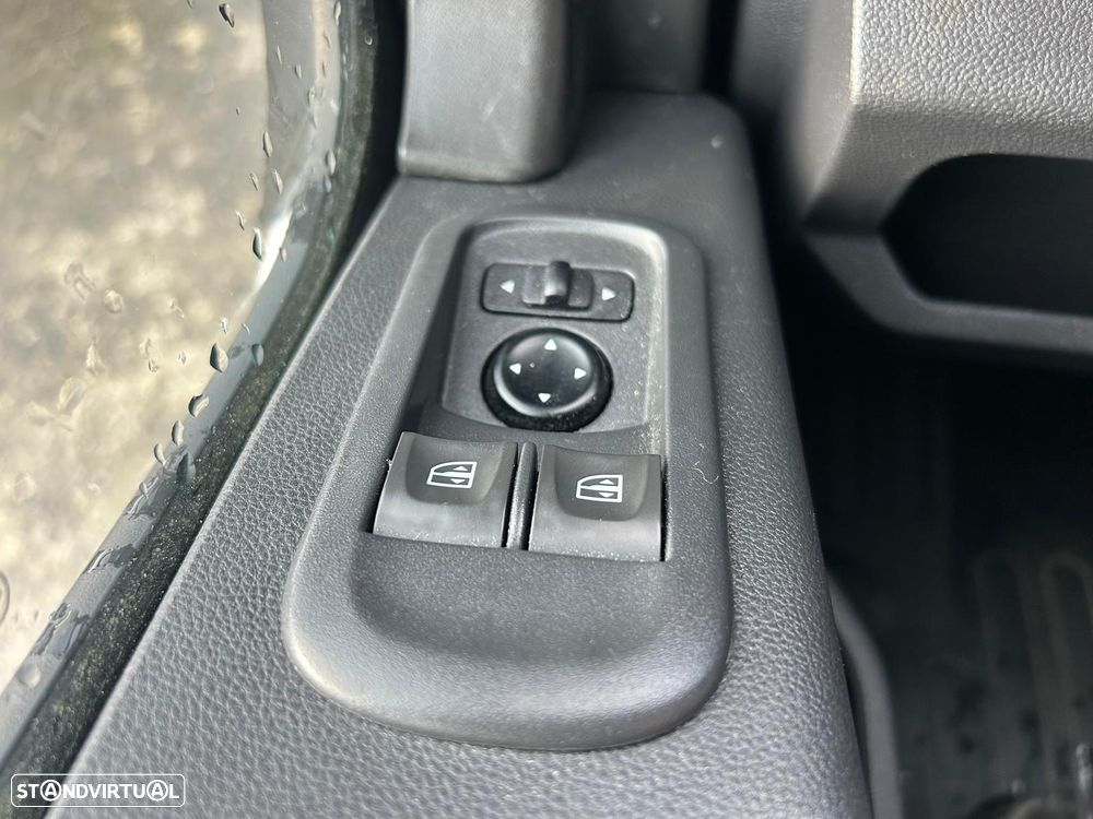 Renault Master 2.3 Dci - 17