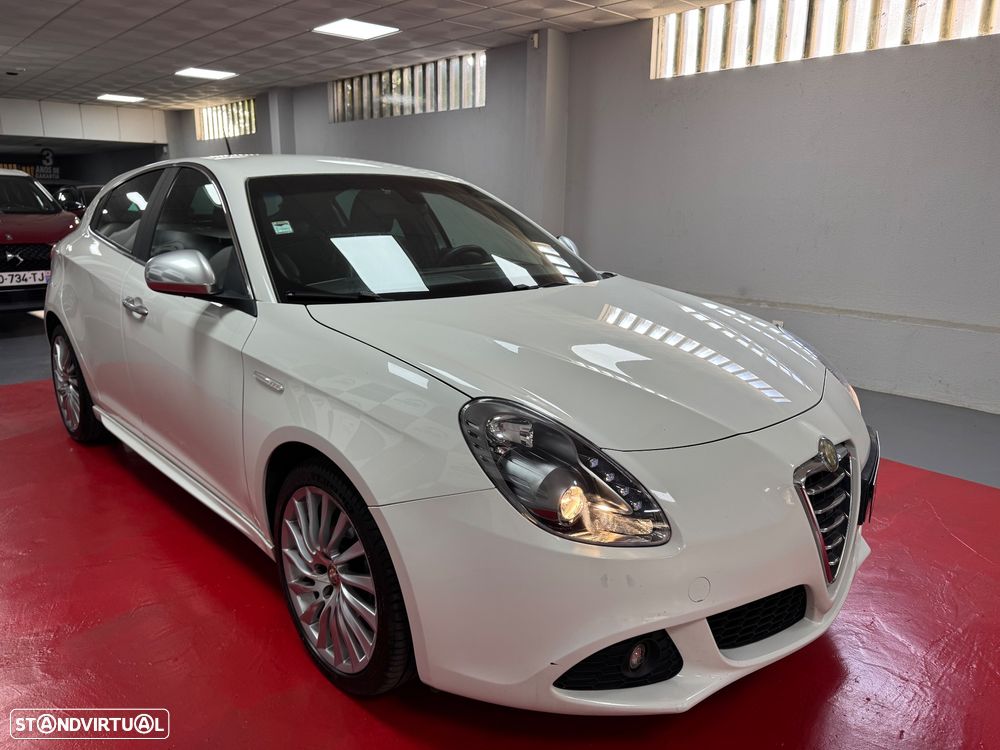 Alfa Romeo Giulietta 1.6 JTDm Veloce - 8